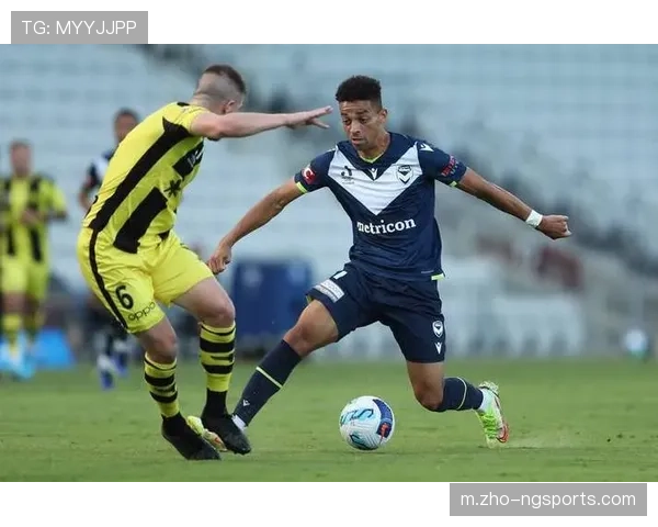 澳超焦点战：墨尔本城防线告急，珀斯光荣誓要逆袭求变